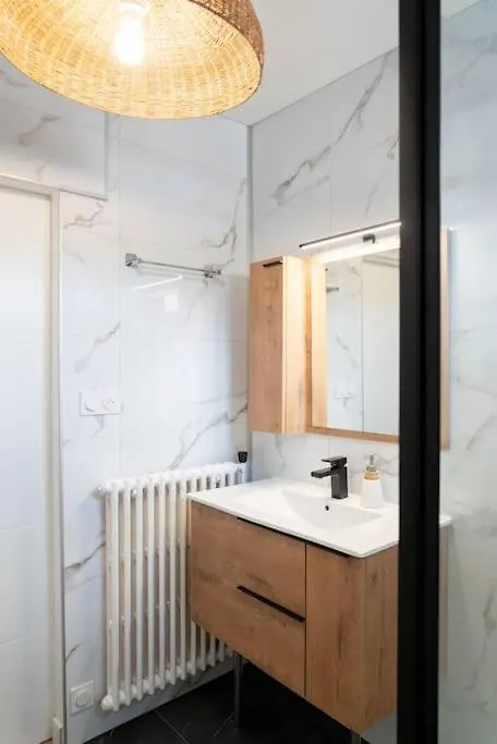 Apartment T2 Parking Gratuit Plus 2 Balcons Aix-les-Bains